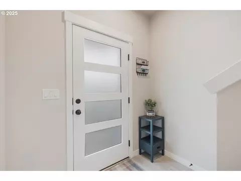 Entry Way - 2856 S Nectarine St, Cornelius, OR 97113 photo 1 of 1