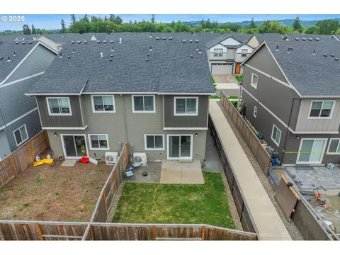 View/Area - 2856 S Nectarine St, Cornelius, OR 97113 photo 1 of 6
