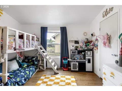 426 Cedar St, Yoncalla, OR 97499 photo 25