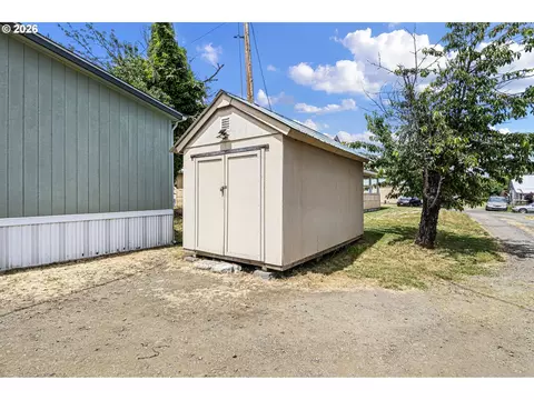 426 Cedar St, Yoncalla, OR 97499 photo 44