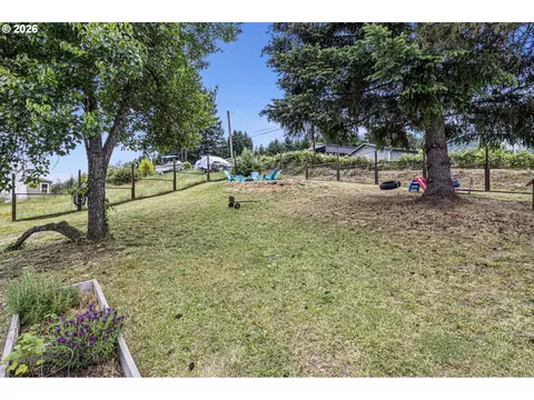 426 Cedar St, Yoncalla, OR 97499 photo 32