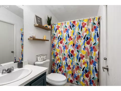 426 Cedar St, Yoncalla, OR 97499 photo 22