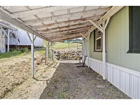 426 Cedar St, Yoncalla, OR 97499 photo 43