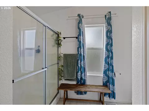426 Cedar St, Yoncalla, OR 97499 photo 20