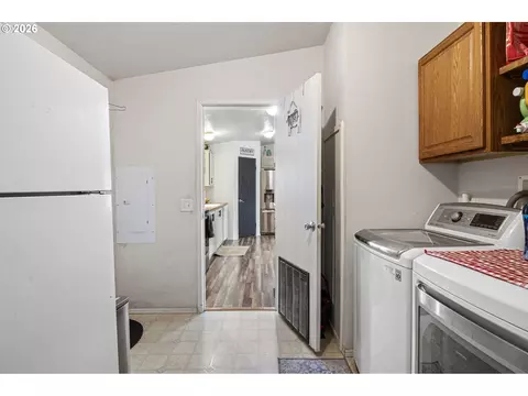 426 Cedar St, Yoncalla, OR 97499 photo 28