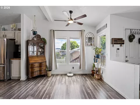 426 Cedar St, Yoncalla, OR 97499 photo 6