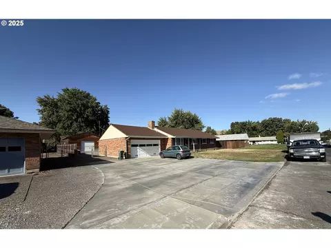 1511 SW 41st St, Pendleton, OR 97801