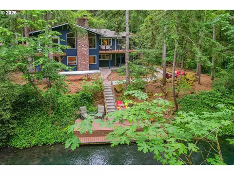 18148 Pioneer Ct, Lake Oswego, OR 97034