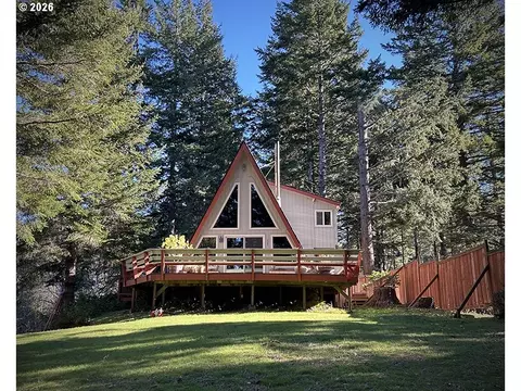 96104 Cape Ferrelo Rd, Brookings, OR 97415