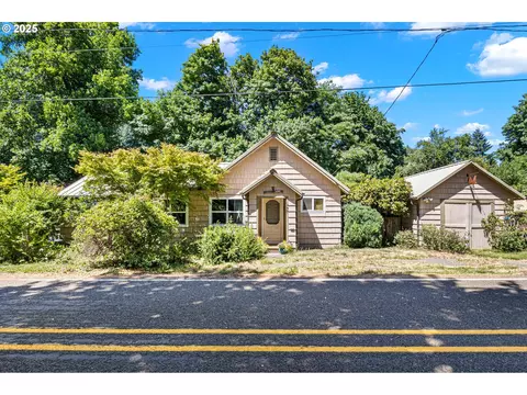 42799 Leaburg Dr, Walterville, OR 97489