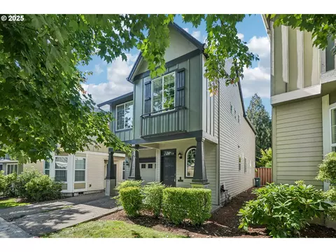 957 SE Marinette Ave, Hillsboro, OR 97123