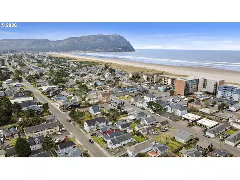 View/Area - 461 S Downing St, Seaside, OR 97138 photo 3 of 4