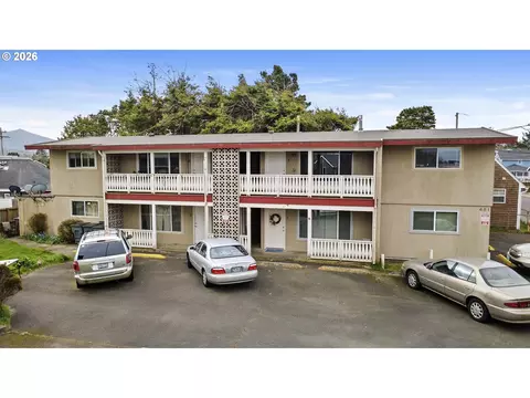 461 S Downing St, Seaside, OR 97138