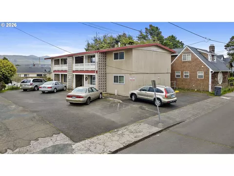 Exterior - 461 S Downing St, Seaside, OR 97138 photo 2 of 2
