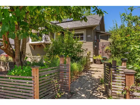 1507 N Watts St, Portland, OR 97217