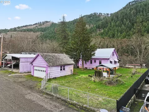 604 Bluff Ave, Klickitat, WA 98628