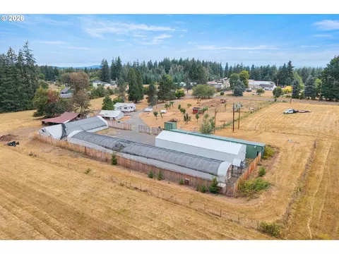 View/Area - 35300 SE Gunderson Rd, Sandy, OR 97055 photo 2 of 3