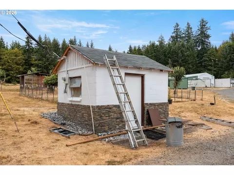 Other - 35300 SE Gunderson Rd, Sandy, OR 97055 photo 25 of 26
