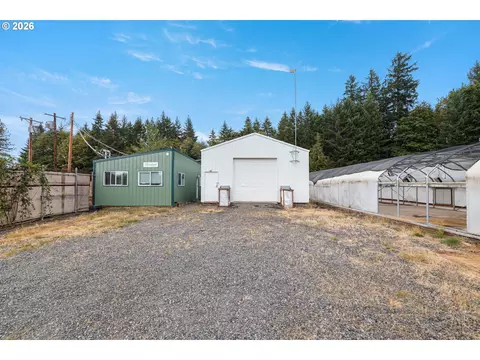Exterior - 35300 SE Gunderson Rd, Sandy, OR 97055 photo 5 of 5