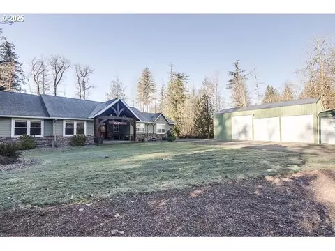 22243 E Hiawatha Rd, Rhododendron, OR 97049