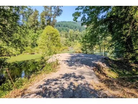 2 E Brightwood Loop Rd, Brightwood, OR 97011