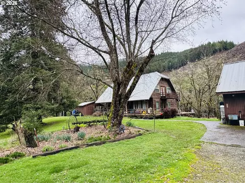 5089 N Myrtle Rd, Myrtle Creek, OR 97457