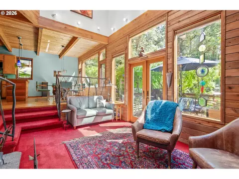 2052 S Shasta Loop, Eugene, OR 97405 photo 18
