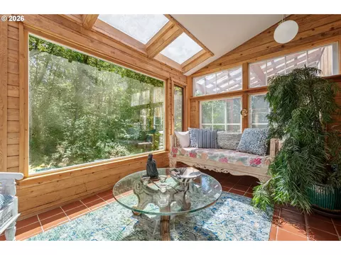 2052 S Shasta Loop, Eugene, OR 97405 photo 22