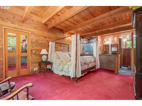 2052 S Shasta Loop, Eugene, OR 97405 photo 32
