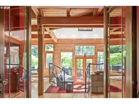 2052 S Shasta Loop, Eugene, OR 97405 photo 8