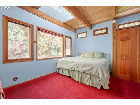 2052 S Shasta Loop, Eugene, OR 97405 photo 36