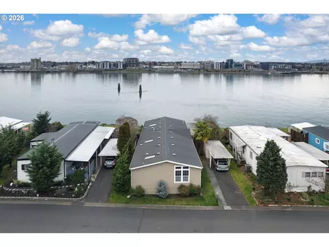 1503 N Hayden Island Dr #129, Portland, OR 97217