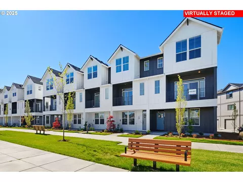 3334 SE Hammock Ln, Hillsboro, OR 97123