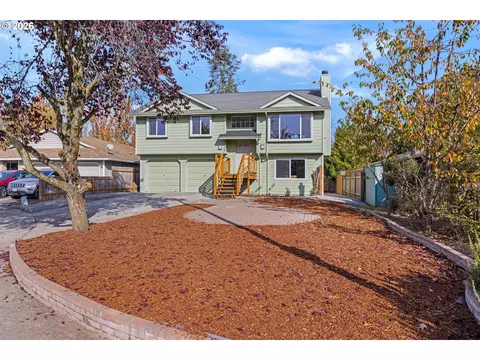 5017 NEmerson Ct, Portland, OR 97218
