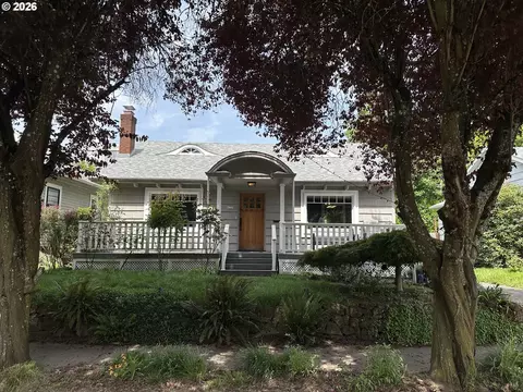 4329 SE Windsor Ct, Portland, OR 97206