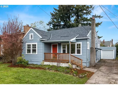 3739 NE Fremont St, Portland, OR 97212