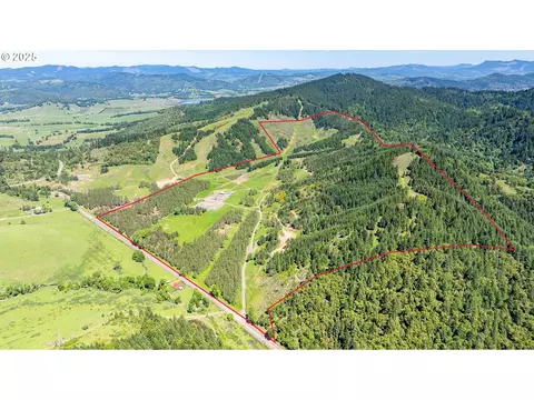 2805 Oak Hill Rd, Roseburg, OR 97471