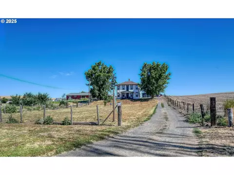 119 Main St, Helix, OR 97835