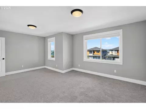 Bedroom - 3676 SW Tegart Ln, Gresham, OR 97080 photo 10 of 12