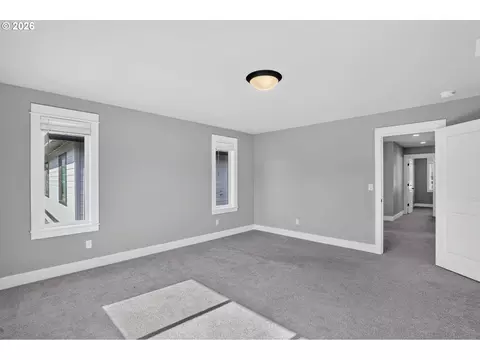 Bedroom - 3676 SW Tegart Ln, Gresham, OR 97080 photo 6 of 12