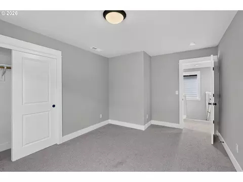 Bedroom - 3676 SW Tegart Ln, Gresham, OR 97080 photo 4 of 12