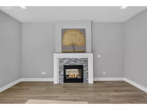 Living - 3676 SW Tegart Ln, Gresham, OR 97080 photo 2 of 4