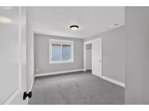 Bedroom - 3676 SW Tegart Ln, Gresham, OR 97080 photo 1 of 12