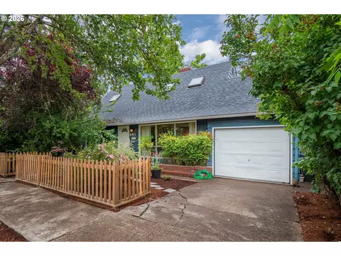 Exterior - 541 W 21st Ave, Eugene, OR 97405 photo 1 of 8