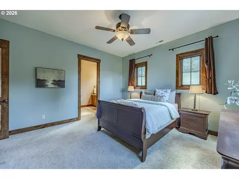 Bedroom - 27520 Erickson Rd, Eugene, OR 97402 photo 5 of 5