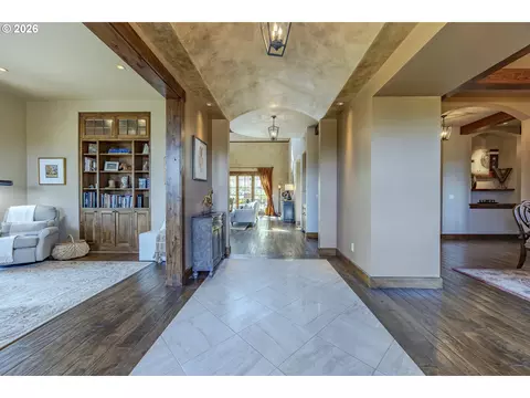 Entry Way - 27520 Erickson Rd, Eugene, OR 97402 photo 1 of 3