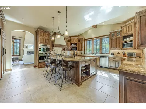Kitchen - 27520 Erickson Rd, Eugene, OR 97402 photo 2 of 2