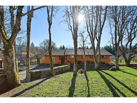 190 El Camino Real, White Salmon, WA 98672