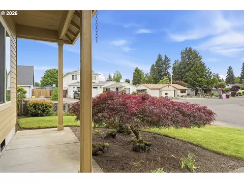 Exterior - 1438 N Juniper Pl, Canby, OR 97013 photo 7 of 13
