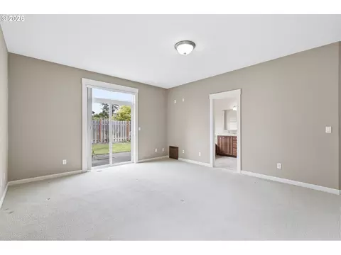 Bedroom - 1438 N Juniper Pl, Canby, OR 97013 photo 5 of 5